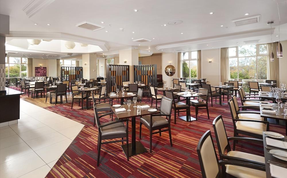 Doubletree By Hilton Dartford Bridge Ξενοδοχείο Εξωτερικό φωτογραφία