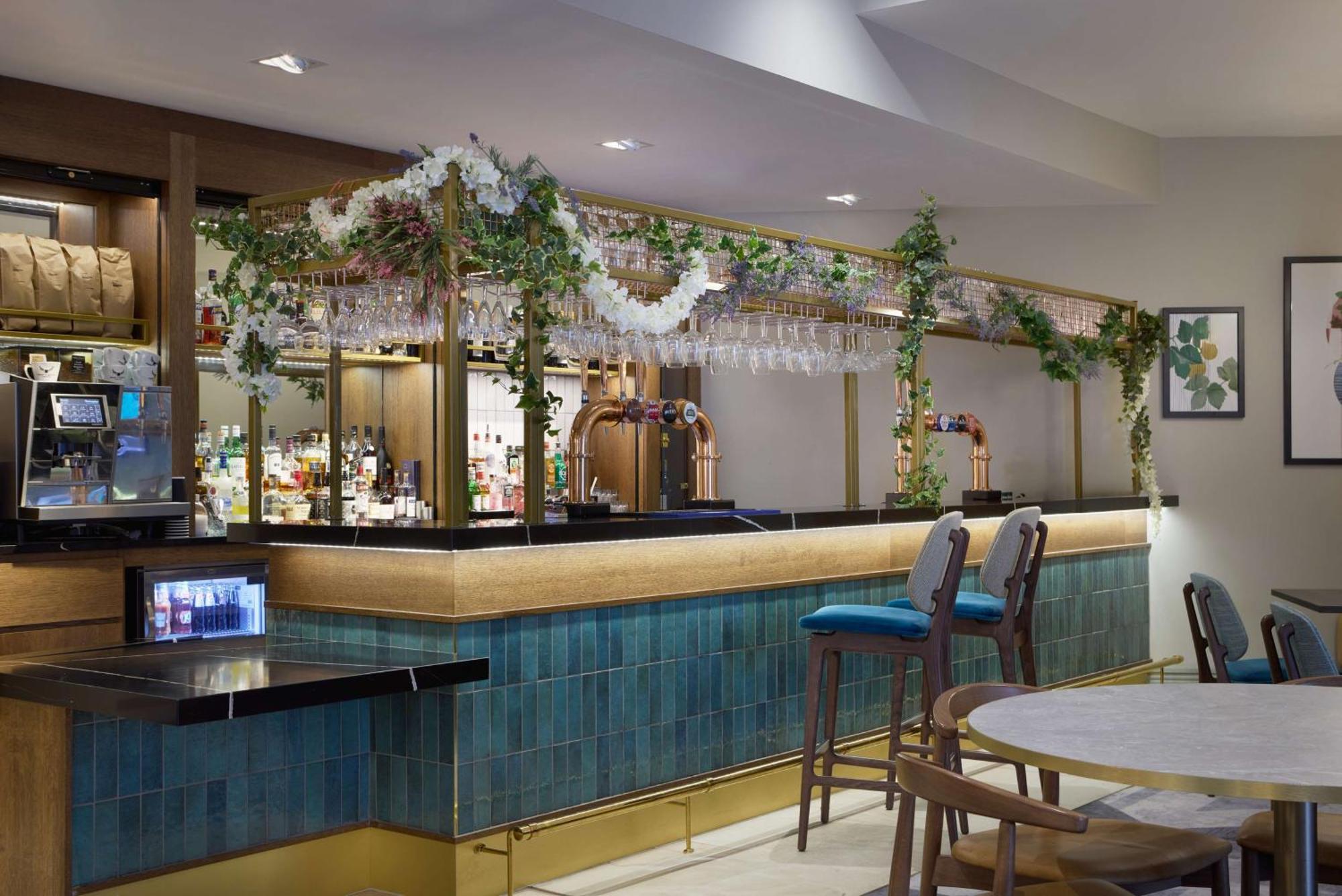 Doubletree By Hilton Dartford Bridge Ξενοδοχείο Εξωτερικό φωτογραφία