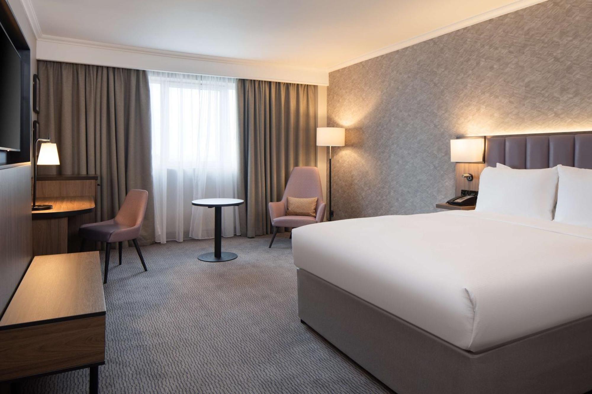 Doubletree By Hilton Dartford Bridge Ξενοδοχείο Εξωτερικό φωτογραφία