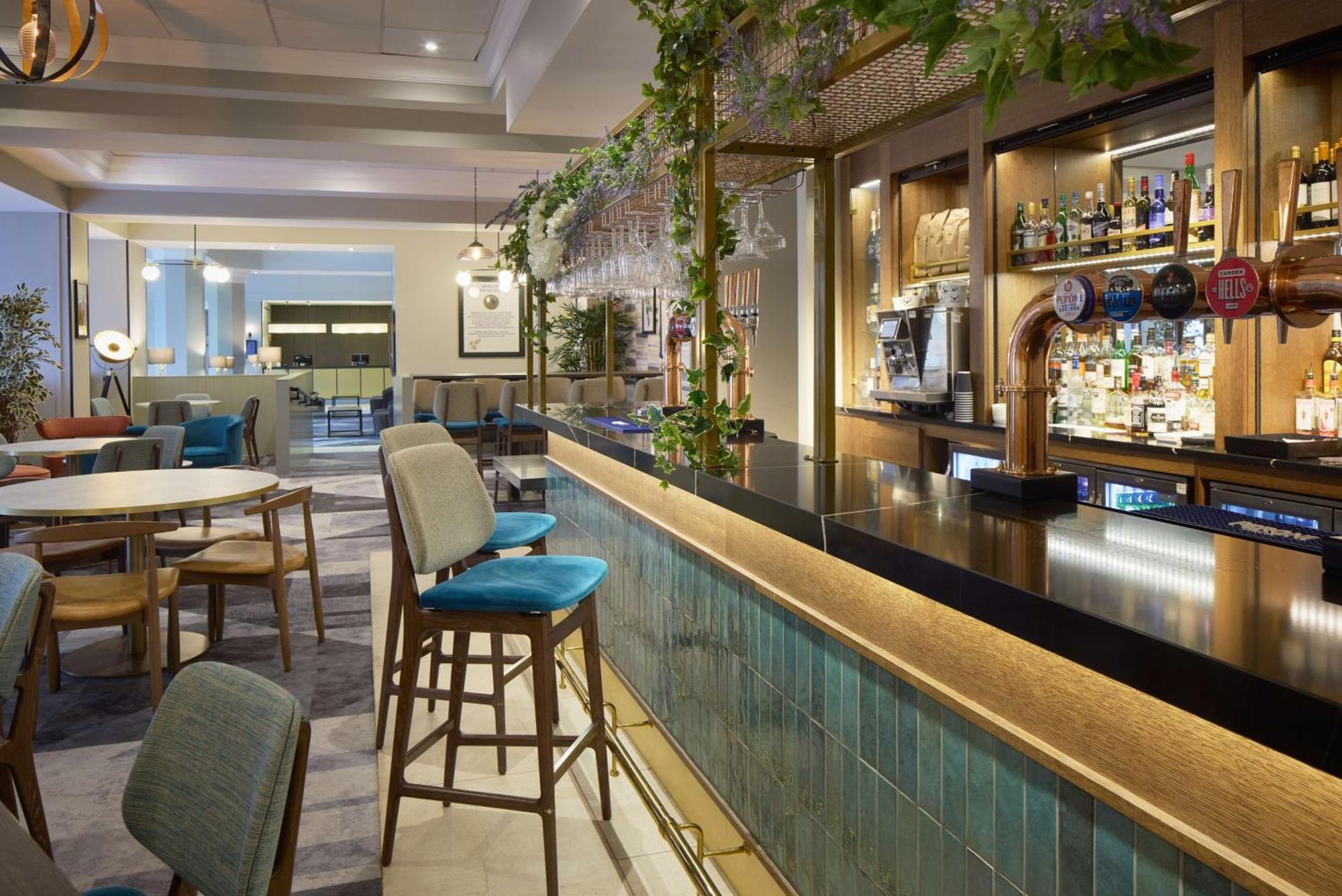 Doubletree By Hilton Dartford Bridge Ξενοδοχείο Εξωτερικό φωτογραφία