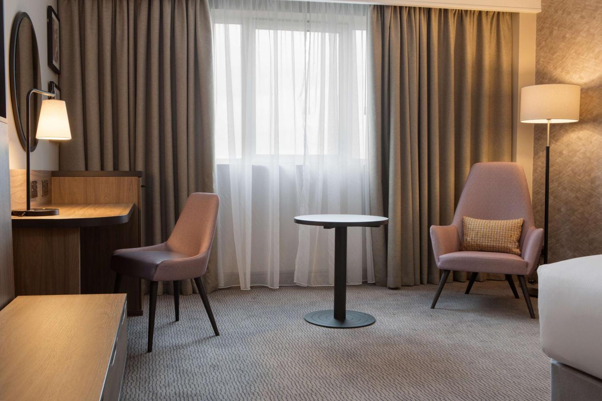 Doubletree By Hilton Dartford Bridge Ξενοδοχείο Εξωτερικό φωτογραφία