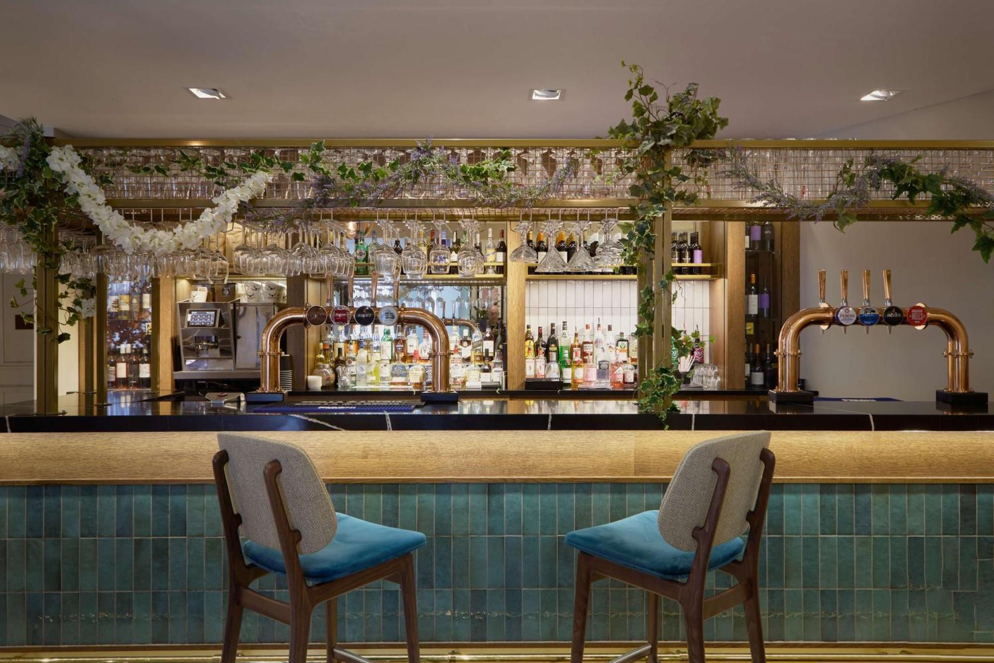 Doubletree By Hilton Dartford Bridge Ξενοδοχείο Εξωτερικό φωτογραφία